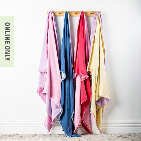  Design Republique Reversible Gauze Throw