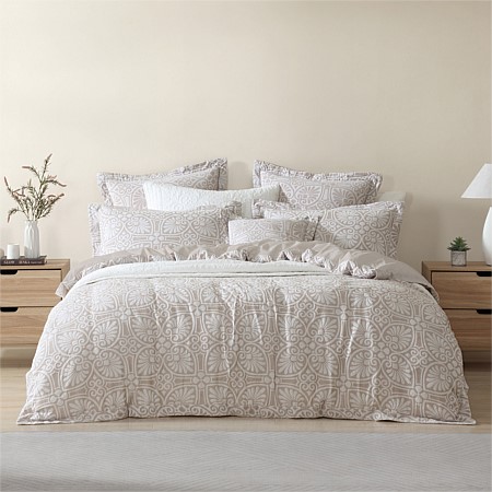 Private Collection Dakota Duvet Cover Set