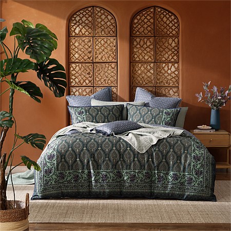Logan & Mason Priya Cotton Duvet Cover Set