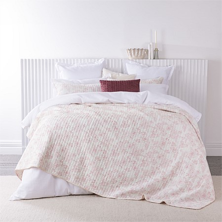 Gracious Living Maddie Quilted Cotton Blanket 