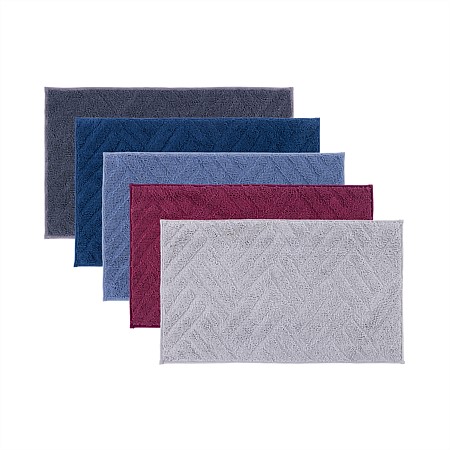 Design Republique Bina Shaggy Toggle Bathmat 